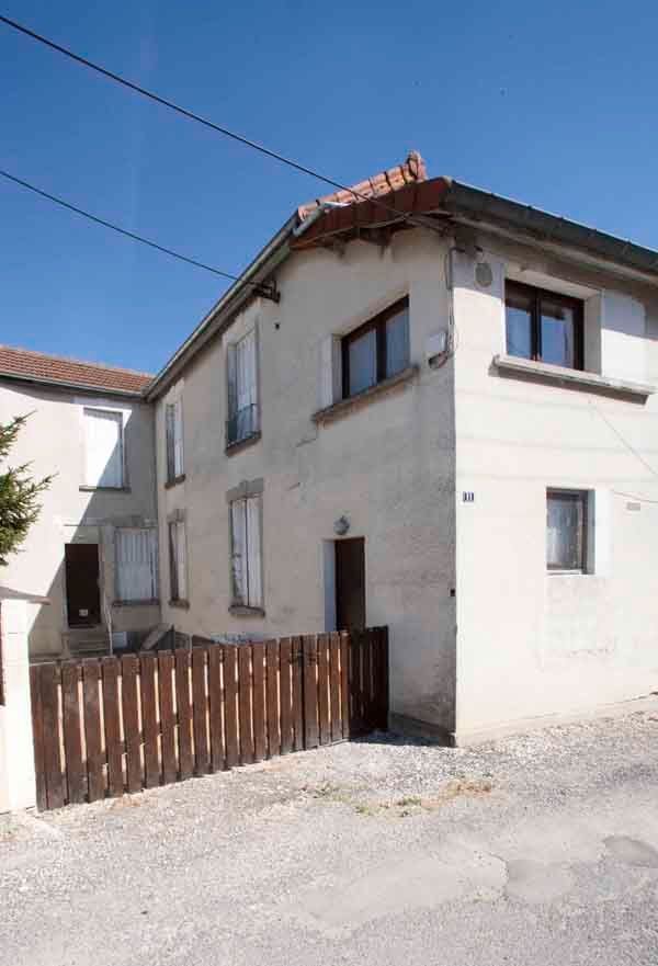 Studio au calme proche Yschool