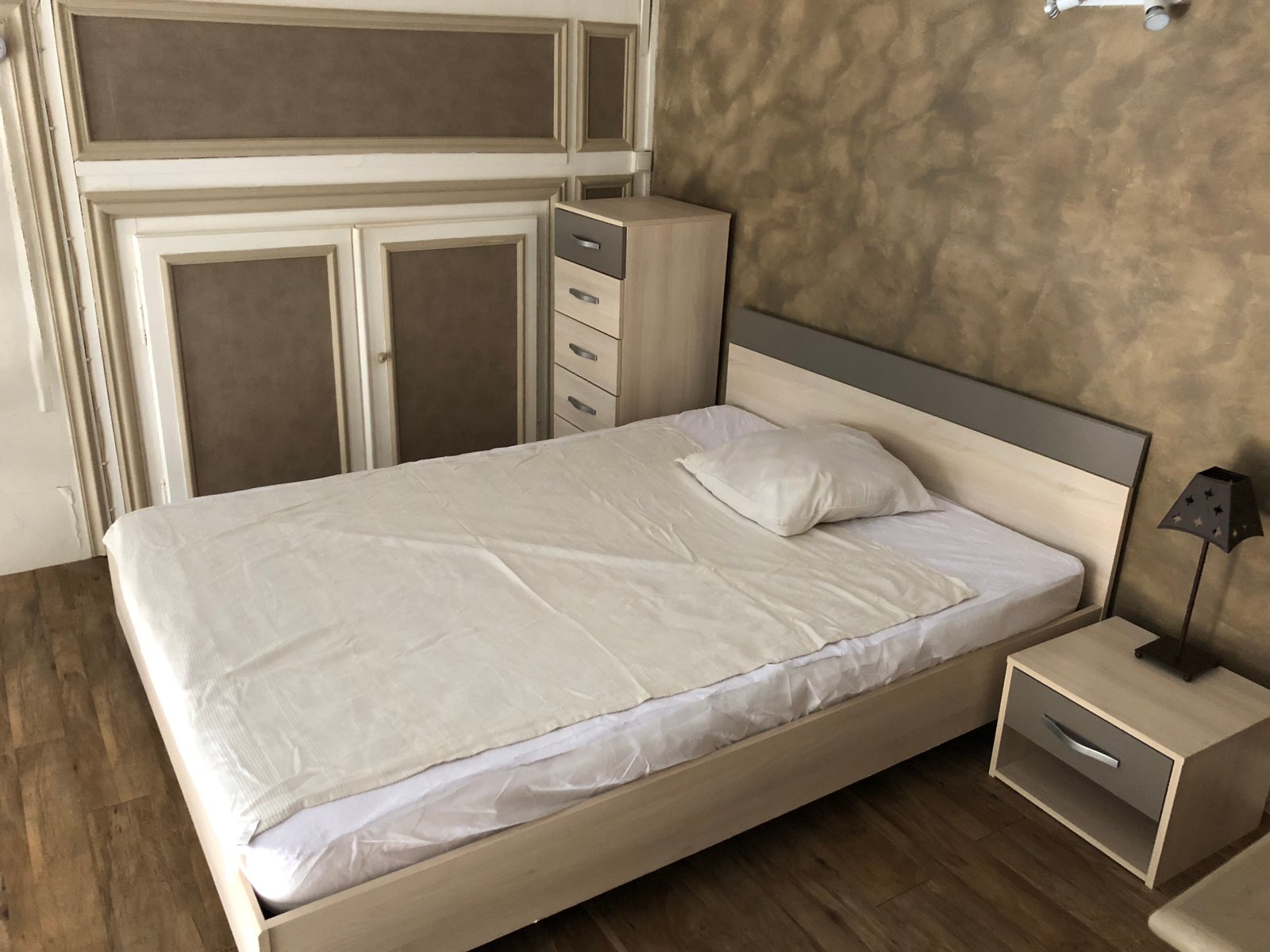 Studio meublé secteur Cathédrale